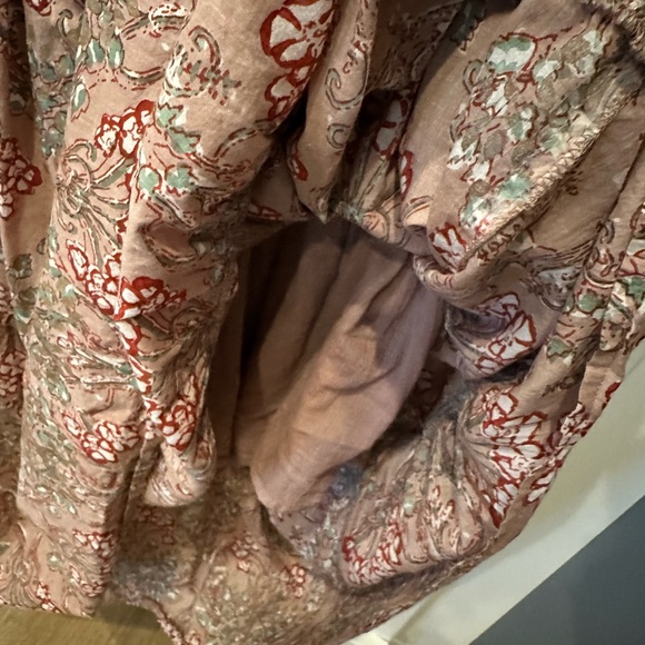 Elegant Floral Off-Shoulder Maxi Dress - Picture 4 of 4